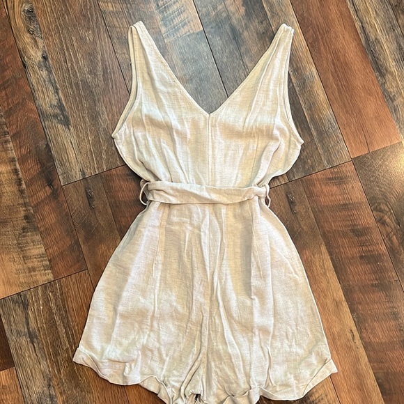 VICI beige romper - Picture 4 of 5